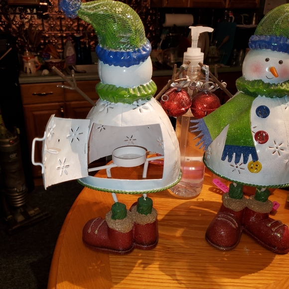 2 Friendly Snowmen Tealight Holder if Wanted - Picture 2 of 2